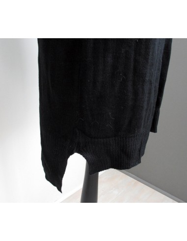 Pull droit noir maille chaude col rond manches raglan Pull droit noir maille chaude col rond manches raglan