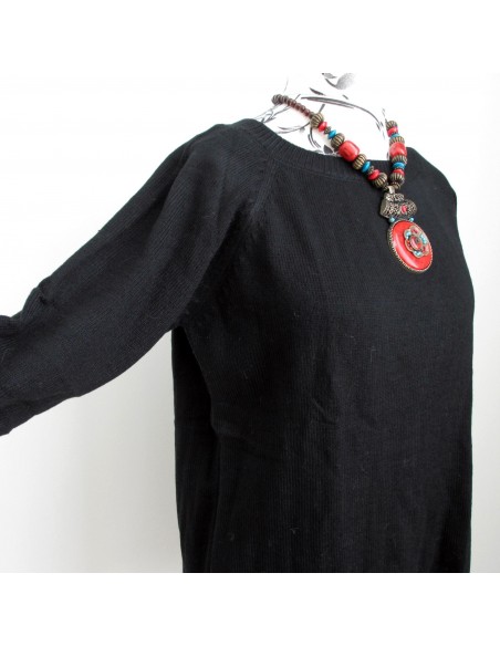 Pull droit noir maille chaude col rond manches raglan Pull droit noir maille chaude col rond manches raglan