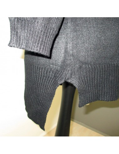 Pull droit noir maille chaude col rond manches raglan Pull droit noir maille chaude col rond manches raglan