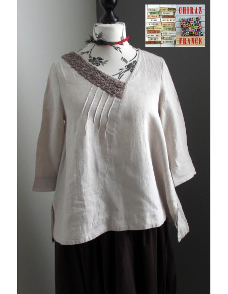 Tunique top LIN brut BEIGE ou ÉCRU coupe trapèze demi col relief plis plats fentes boho ethnique