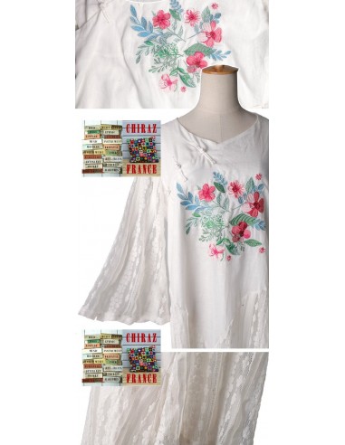 Robe blanche dentelle manches larges princesse légère coton rebrodée boho ethnique