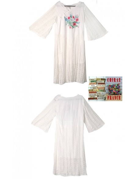 Robe blanche dentelle manches larges princesse légère coton rebrodée boho ethnique