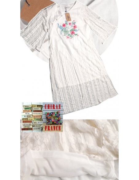 Robe blanche dentelle manches larges princesse légère coton rebrodée boho ethnique